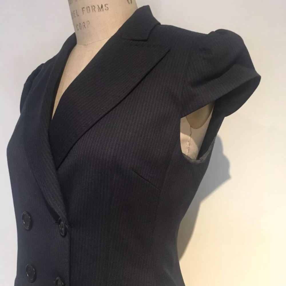 👗SALE BCBG MaxAzria Navy Pinstripe Blazer Small - Picture 2 of 8